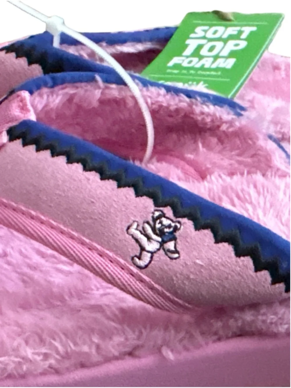 Sanuk x Grateful Dead Men's 11 Flip Flops Sandal Slippers Pink Furreal Fur NEW